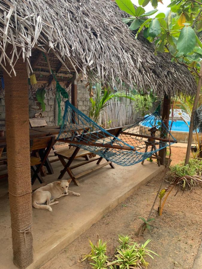 Wanderers Hostel Trincomalee Exterior photo