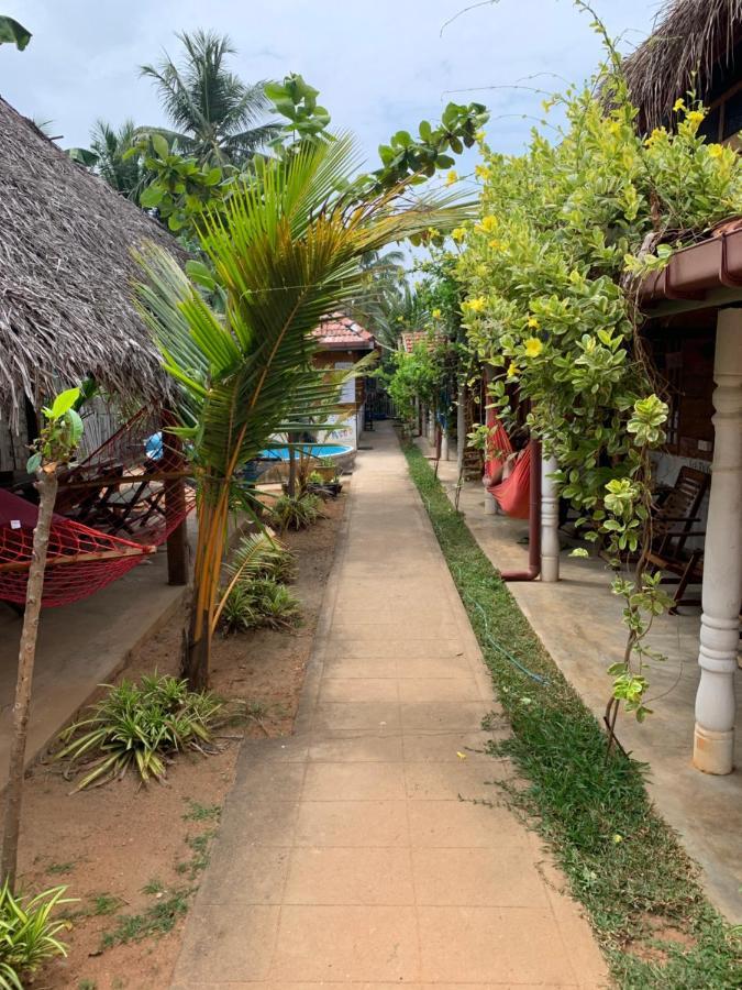 Wanderers Hostel Trincomalee Exterior photo